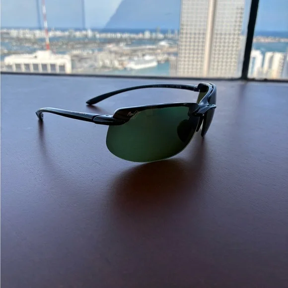 Maui jimBlack Sunglasses